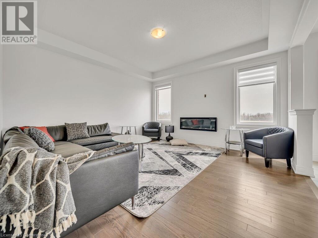 Property at 140 BLOOMFIELD Crescent image 3