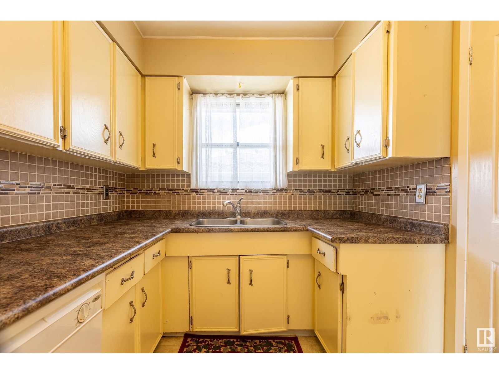 13116 136 Av Nw, Edmonton, Alberta  T5L 4B3 - Photo 13 - E4447869