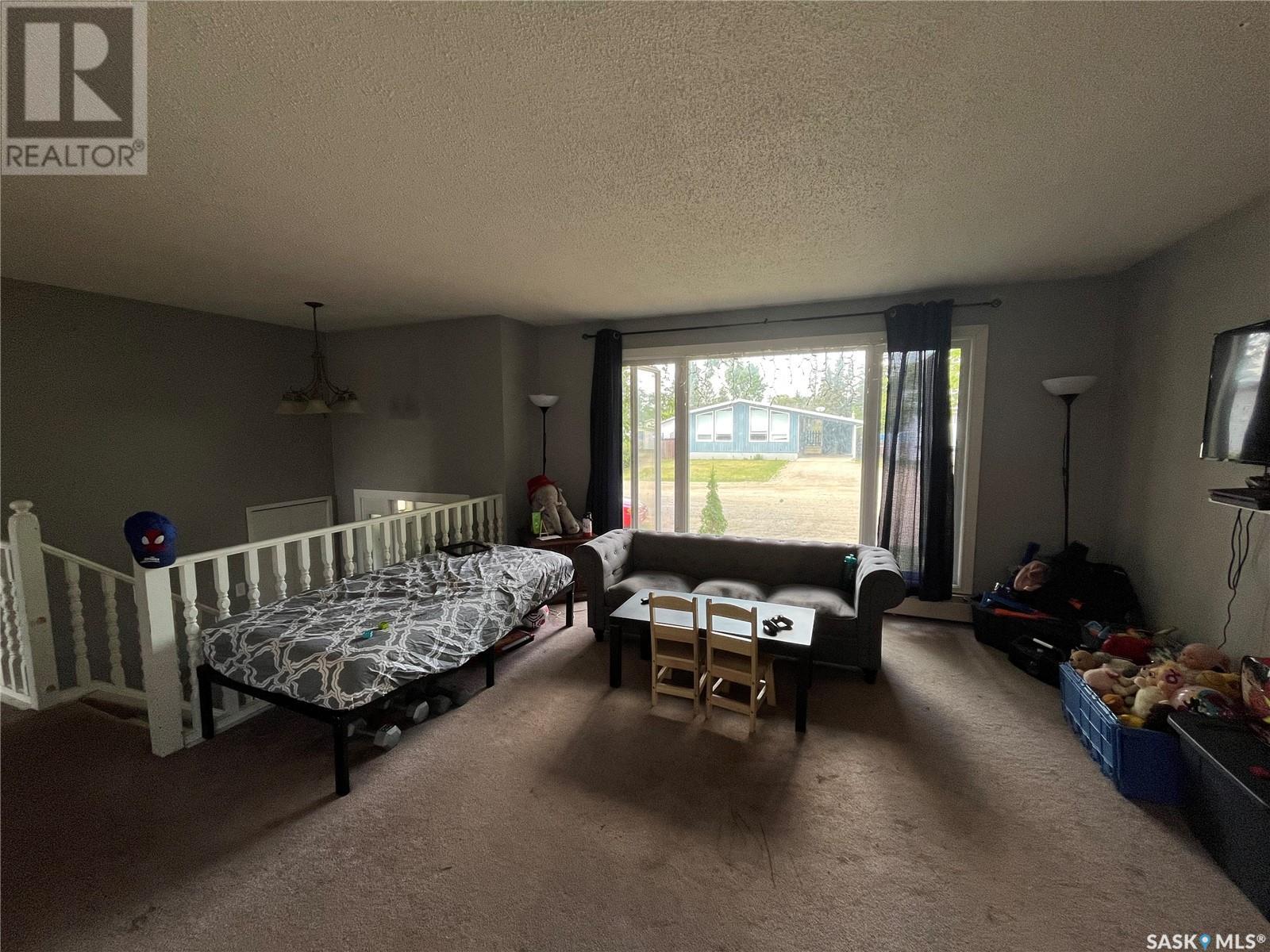 234 1a Avenue, St. Walburg, Saskatchewan  S0M 2T0 - Photo 3 - SK009285