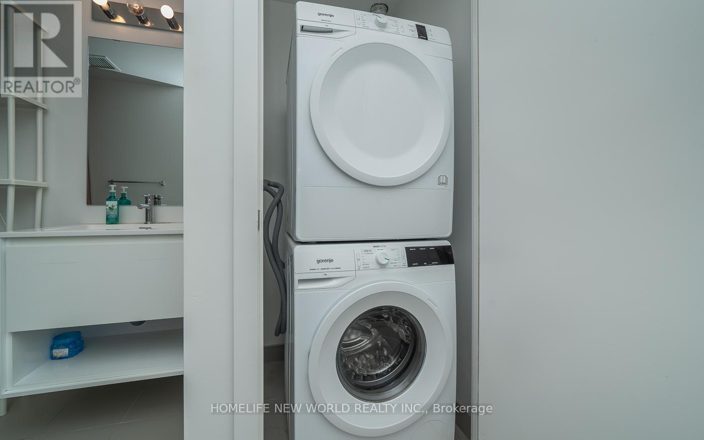 1811 - 159 Wellesley Street E, Toronto, Ontario  M4Y 0H5 - Photo 16 - C12286895