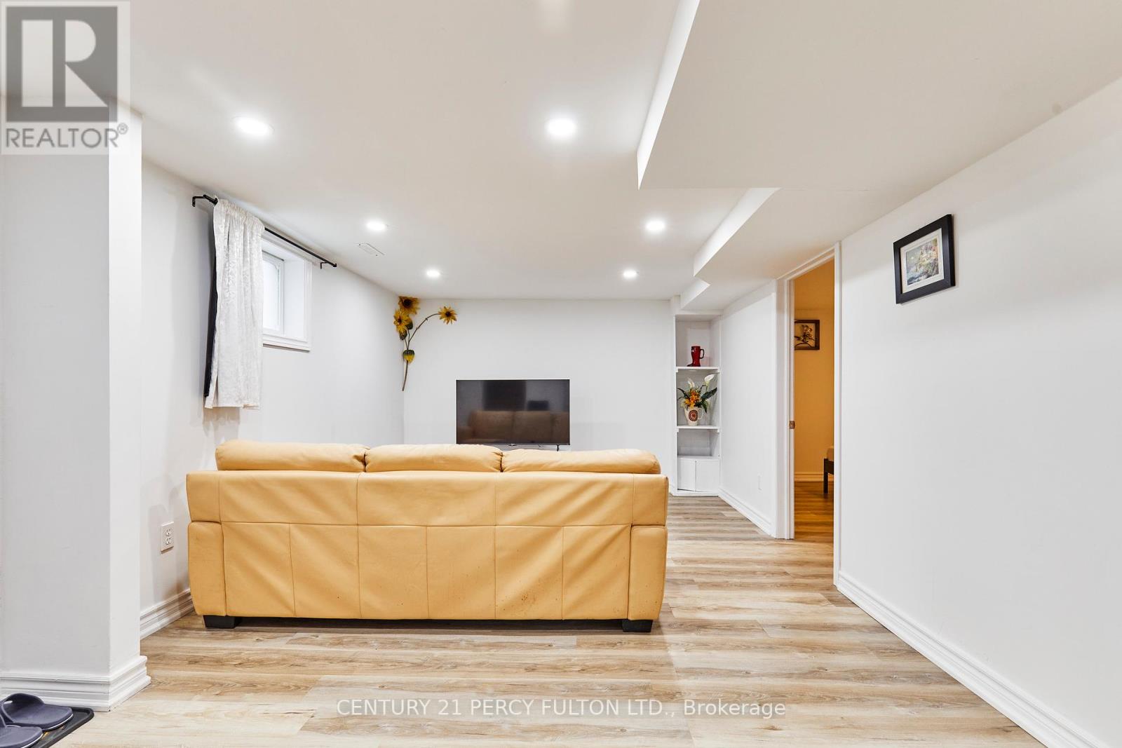 Property at 931 LIVERPOOL ROAD image 3