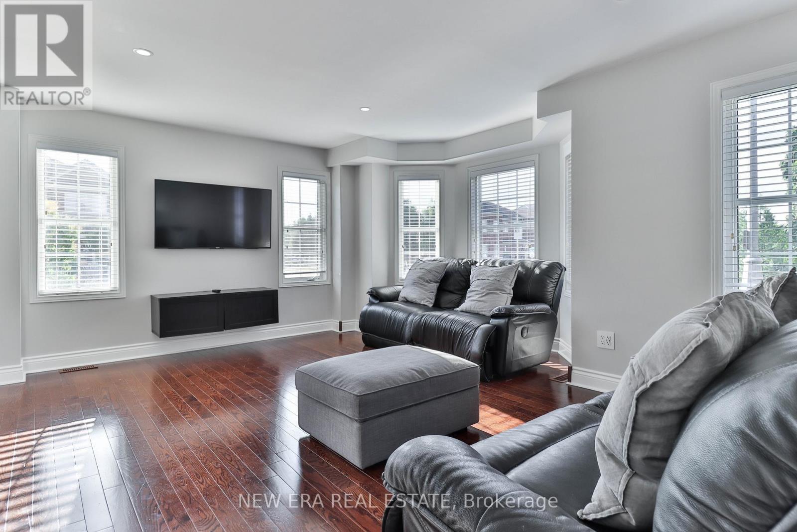331 Davos Road, Vaughan (Vellore Village), Ontario  L4H 0M8 - Photo 7 - N12286910