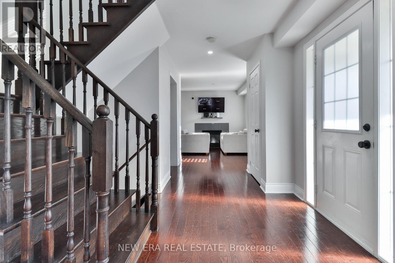 331 Davos Road, Vaughan (Vellore Village), Ontario  L4H 0M8 - Photo 8 - N12286910