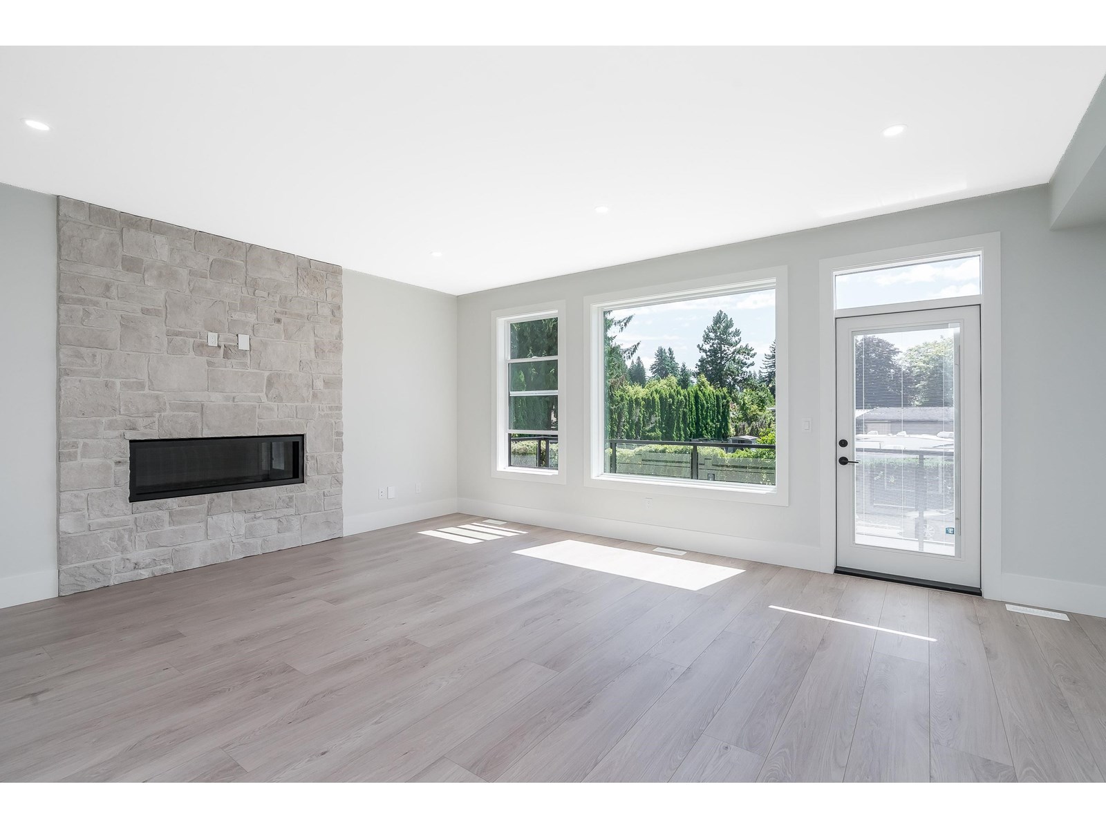 34059 Woodbine Street, Abbotsford, British Columbia  V2S 2R3 - Photo 9 - R3025272