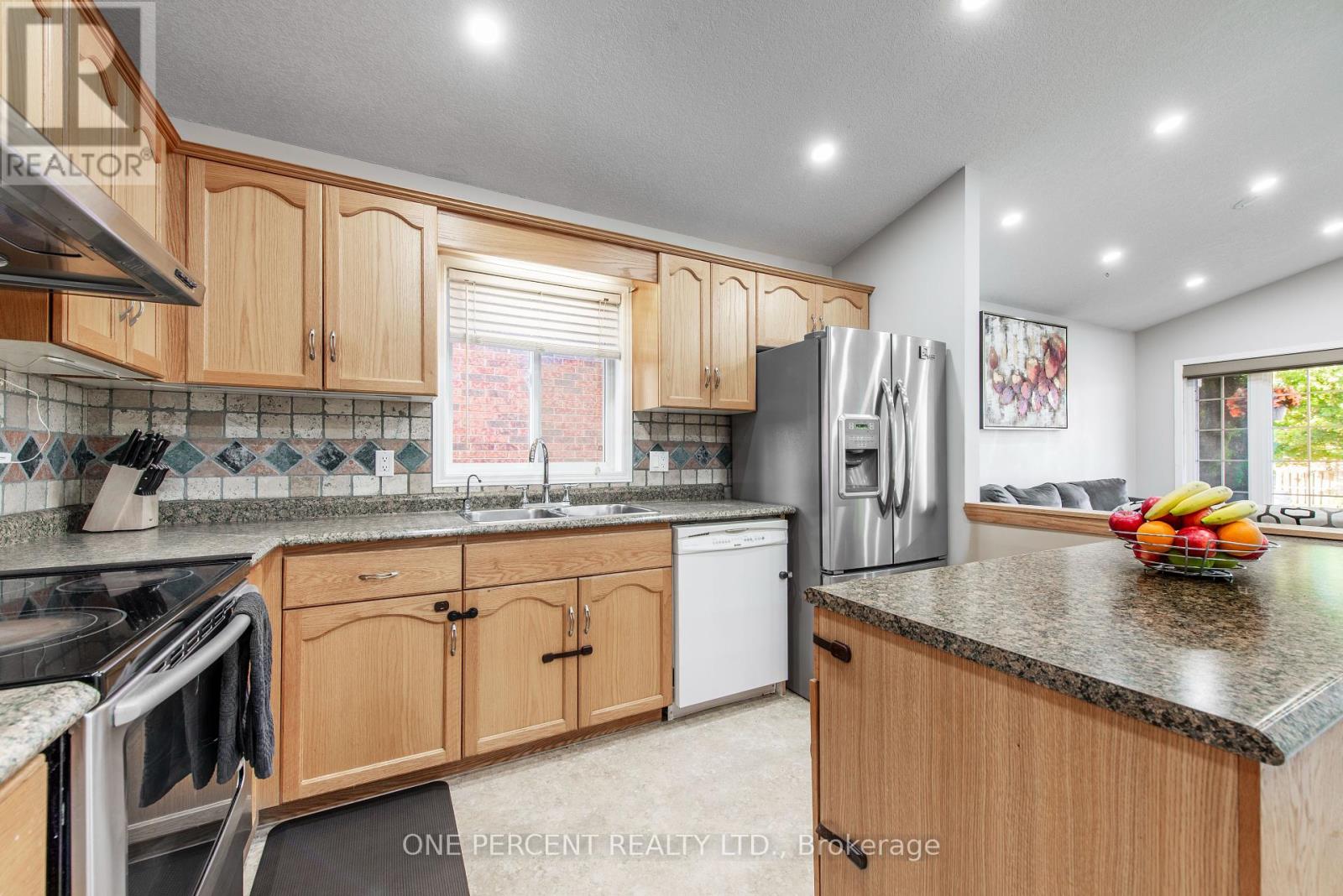 53 Biscayne Crescent, Orangeville, Ontario  L9W 5B2 - Photo 10 - W12286789