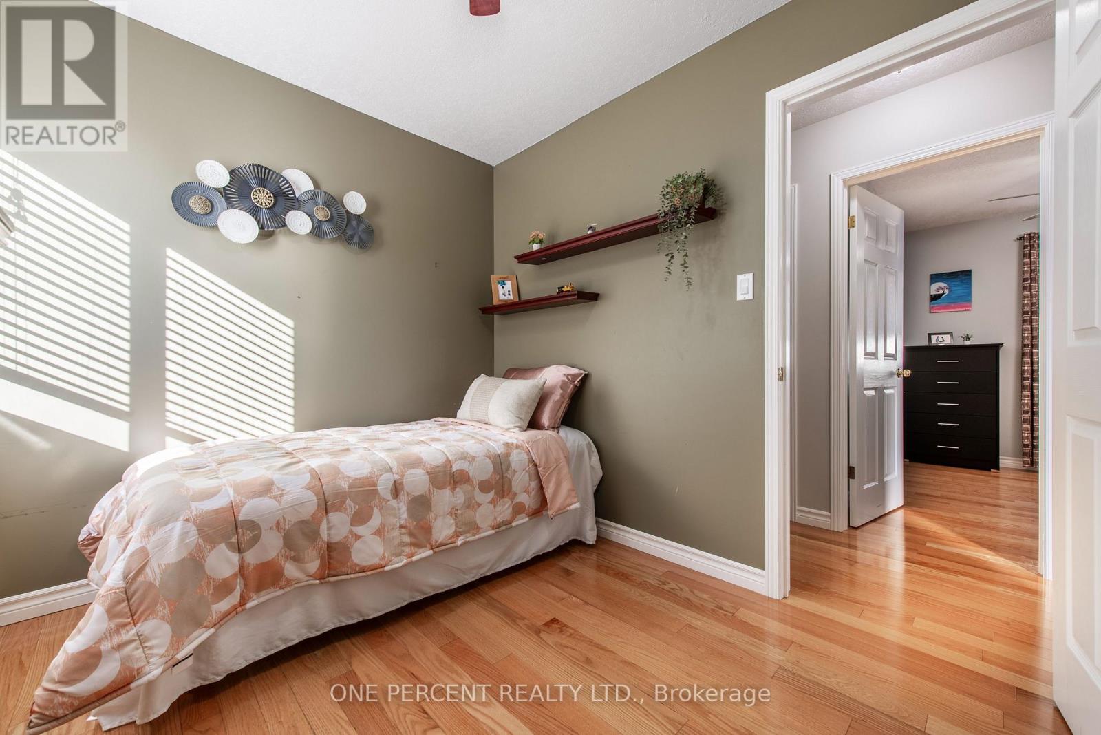 53 Biscayne Crescent, Orangeville, Ontario  L9W 5B2 - Photo 18 - W12286789