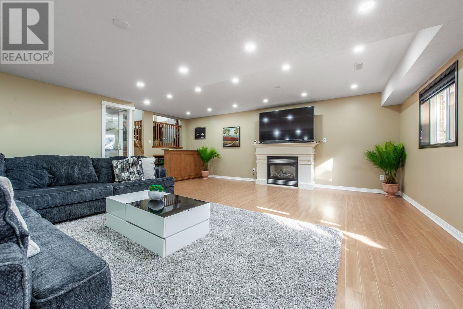 53 Biscayne Crescent, Orangeville, Ontario  L9W 5B2 - Photo 26 - W12286789