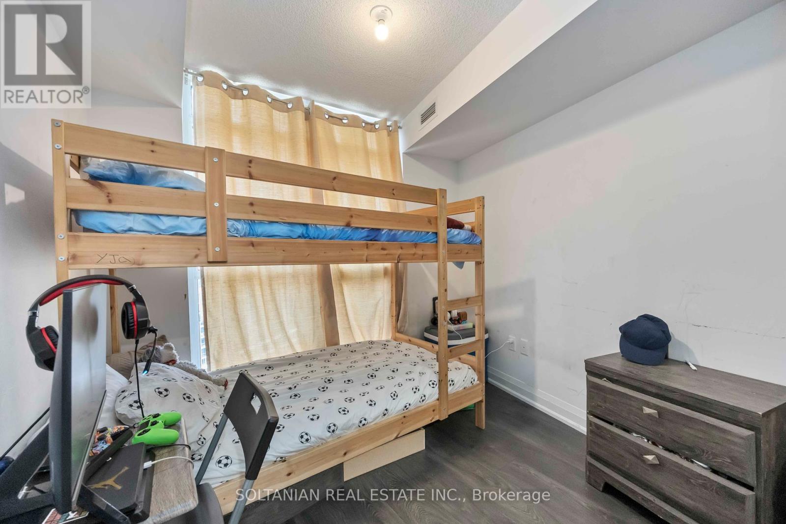 1307 - 30 Gibbs Road, Toronto, Ontario  M9B 6L6 - Photo 17 - W12286843