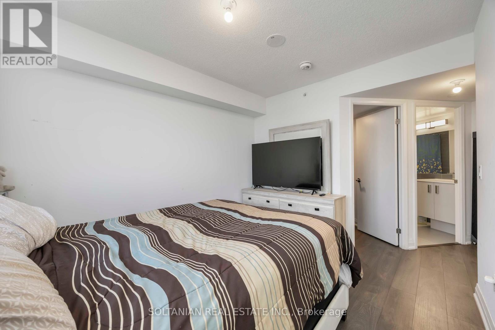 1307 - 30 Gibbs Road, Toronto, Ontario  M9B 6L6 - Photo 22 - W12286843