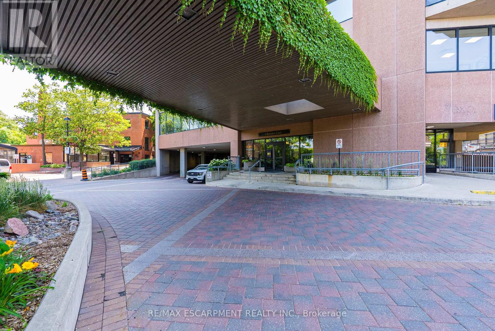 Property at 409 - 1 BELVEDERE COURT image 3