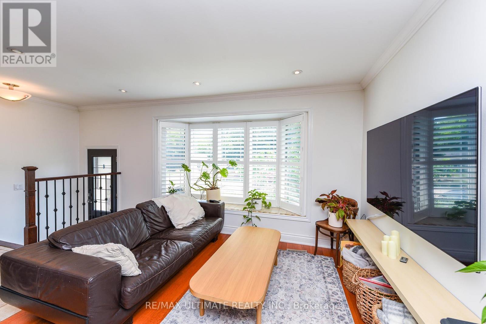 89 Mccraney Street W, Oakville, Ontario  L6H 1H5 - Photo 36 - W12286907