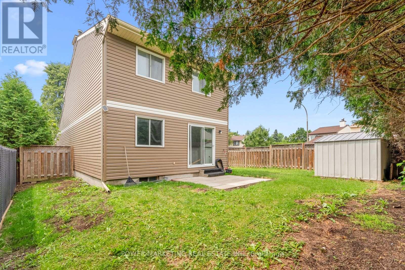 1631 Saxony Crescent, Ottawa, Ontario  K1B 5K8 - Photo 31 - X12274516