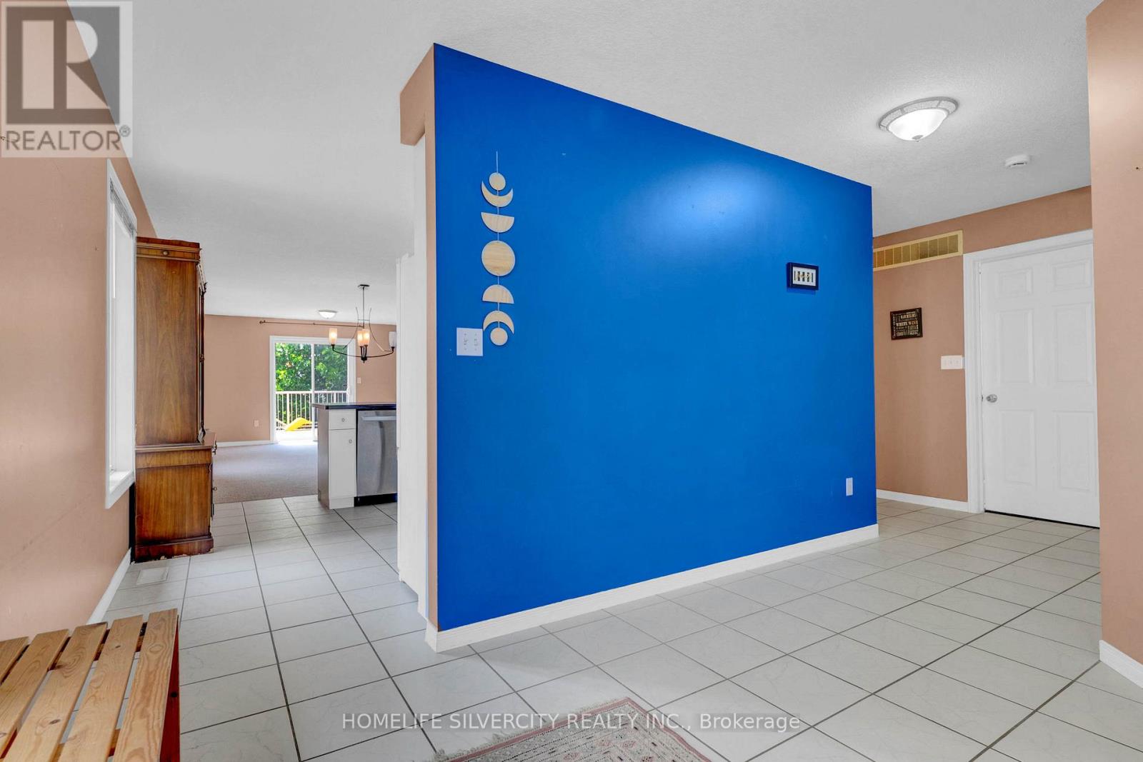 Property at 276 WATSON PARKWAY N image 5