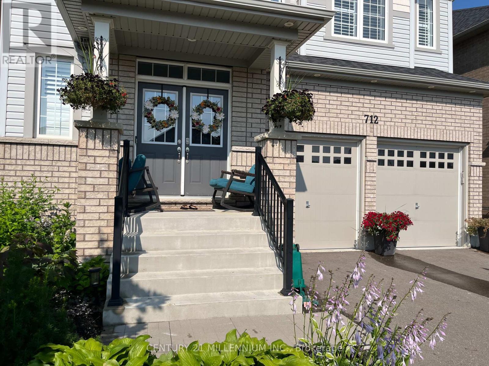 Property at 712 GILMOUR CRESCENT image 2