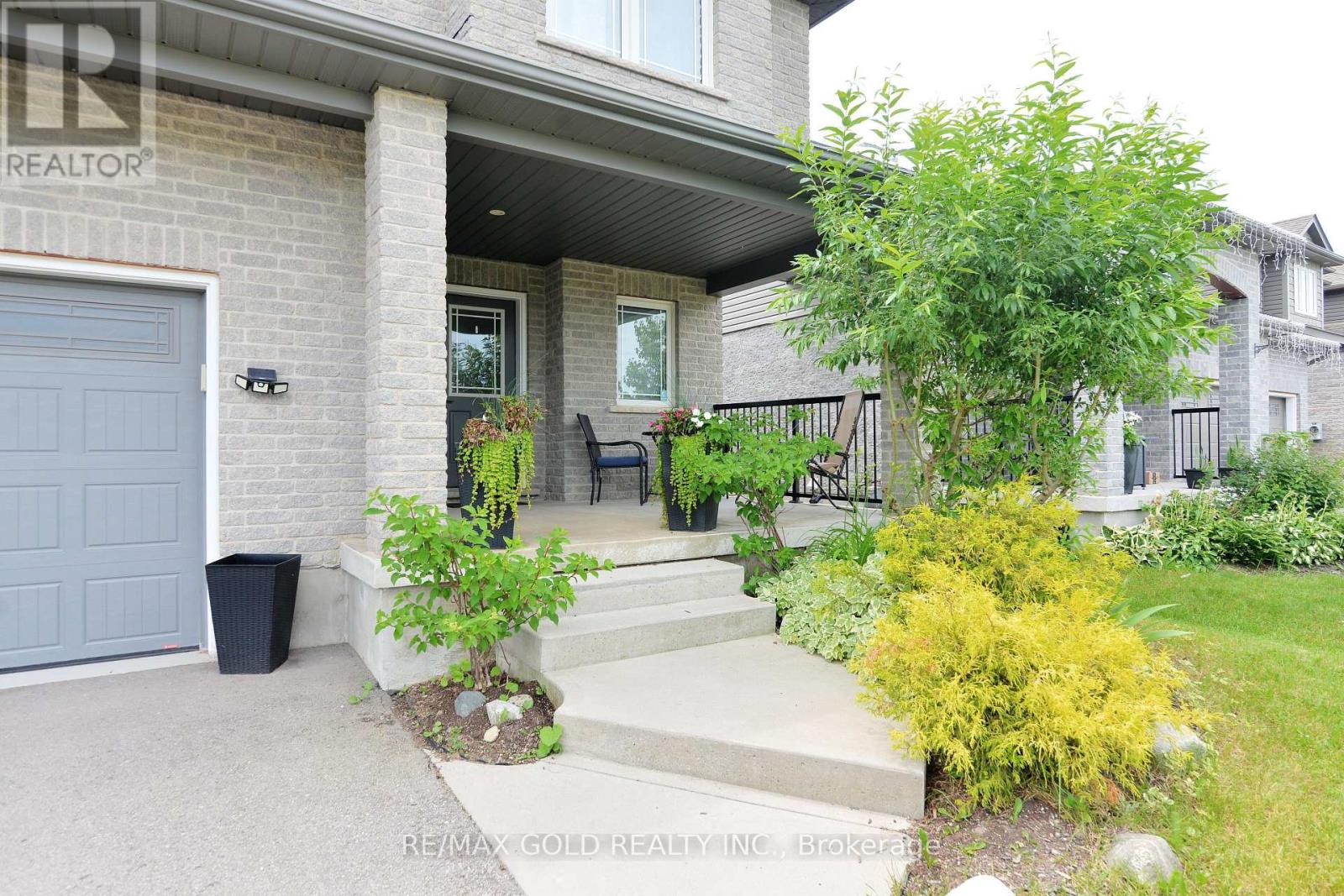 7 Hunt Street, East Luther Grand Valley, Ontario  L9W 6W5 - Photo 3 - X12286881