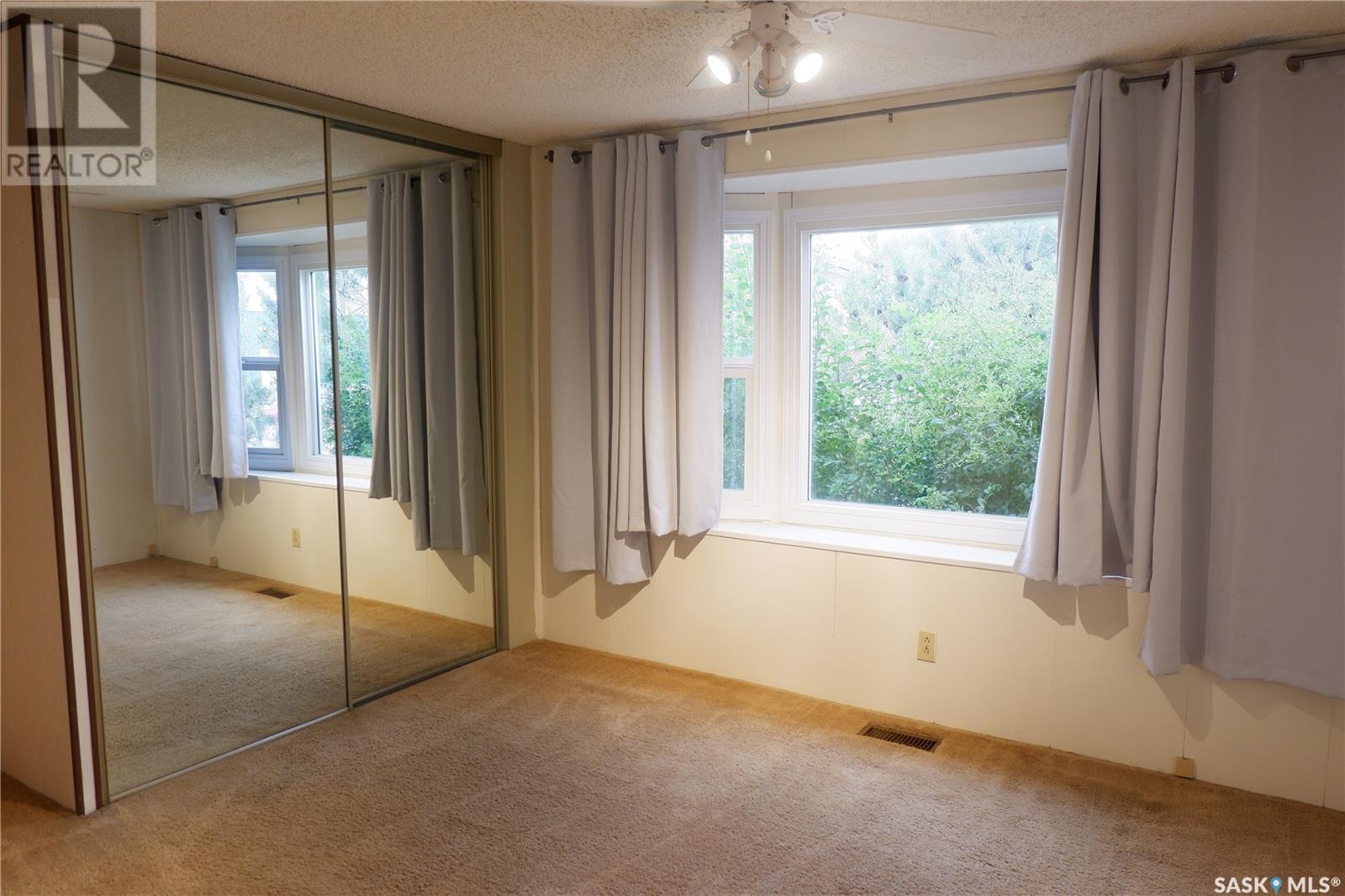 67 Sunrise Estates, Assiniboia, Saskatchewan  S0H 0B0 - Photo 8 - SK012702