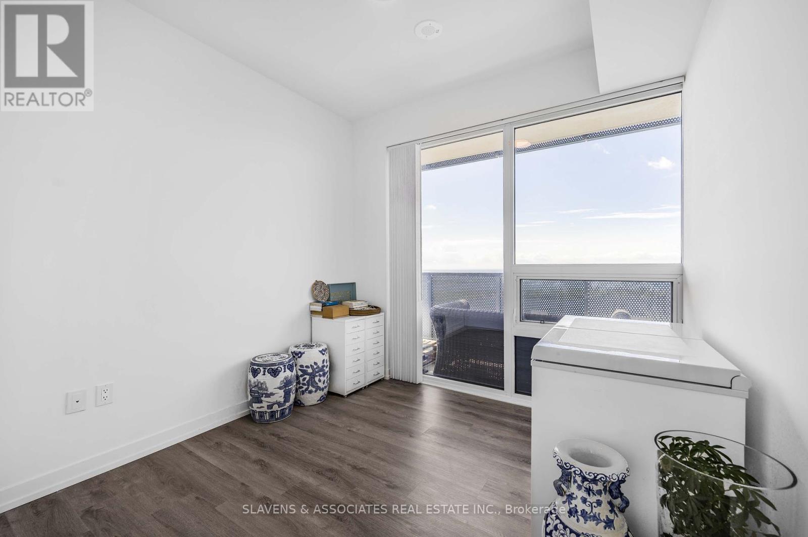 6609 - 138 Downes Street, Toronto, Ontario  M5E 0E4 - Photo 12 - C12286916