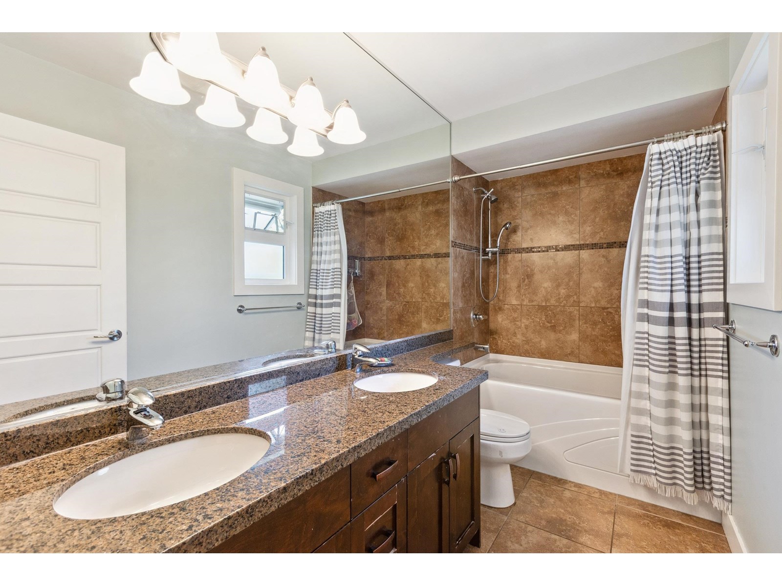14418 16a Avenue, Surrey, British Columbia  V4A 5T8 - Photo 13 - R3014173