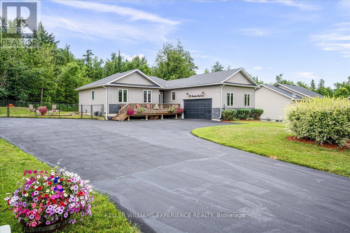 Property at 158 MOONSTONE ROAD E image 1