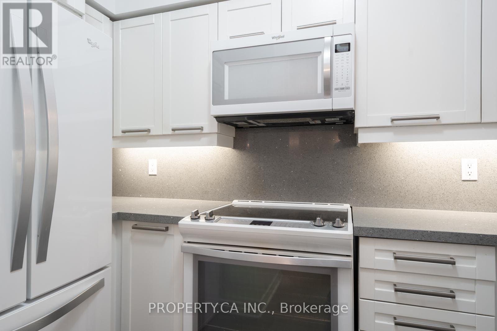 105 - 2111 Lakeshore Boulevard W, Toronto, Ontario  M8V 4B2 - Photo 7 - W12286913