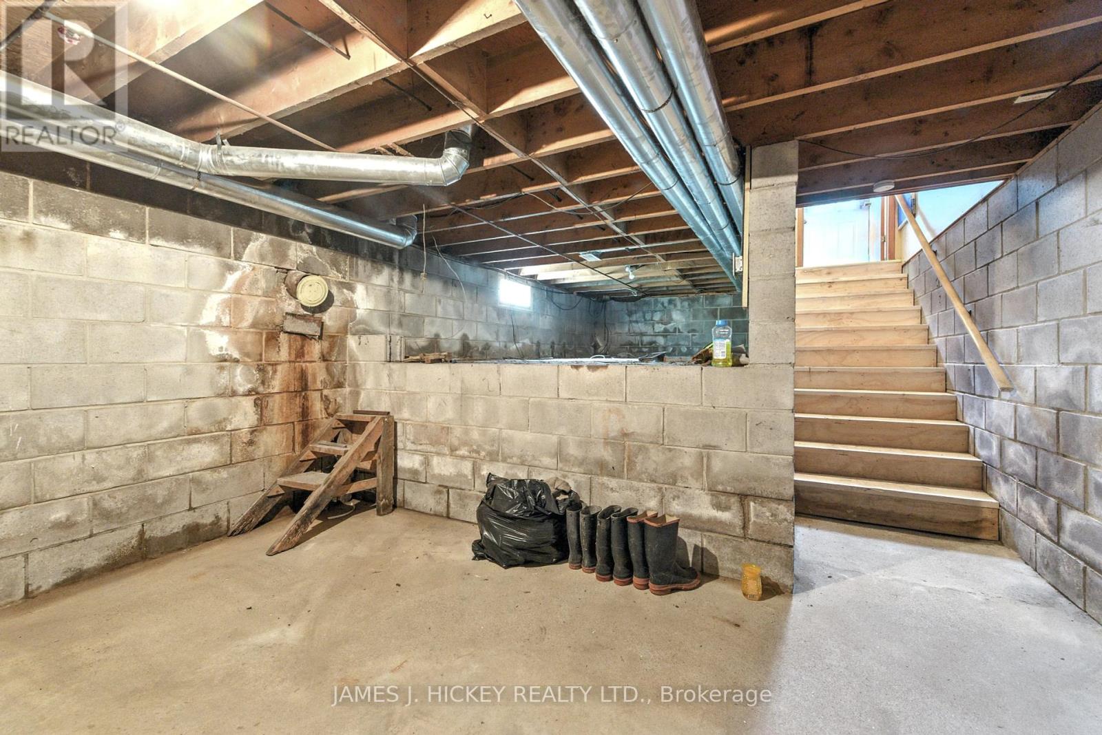 69 Main Street, Laurentian Hills, Ontario  K0J 1J0 - Photo 23 - X12286945