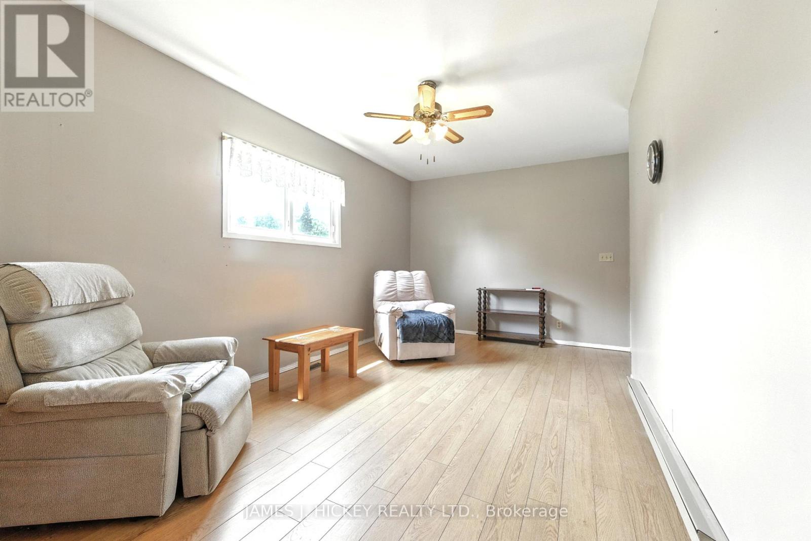 69 Main Street, Laurentian Hills, Ontario  K0J 1J0 - Photo 8 - X12286945