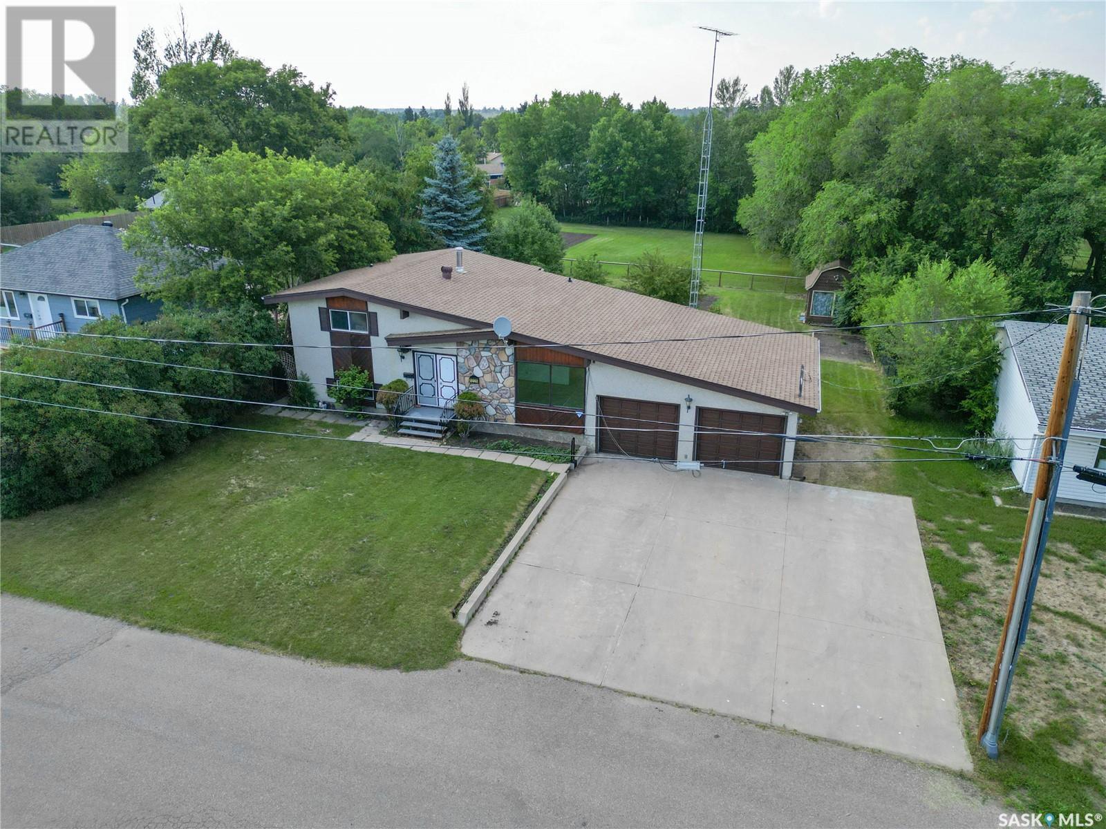 1220 6th STREET E, prince albert, Saskatchewan