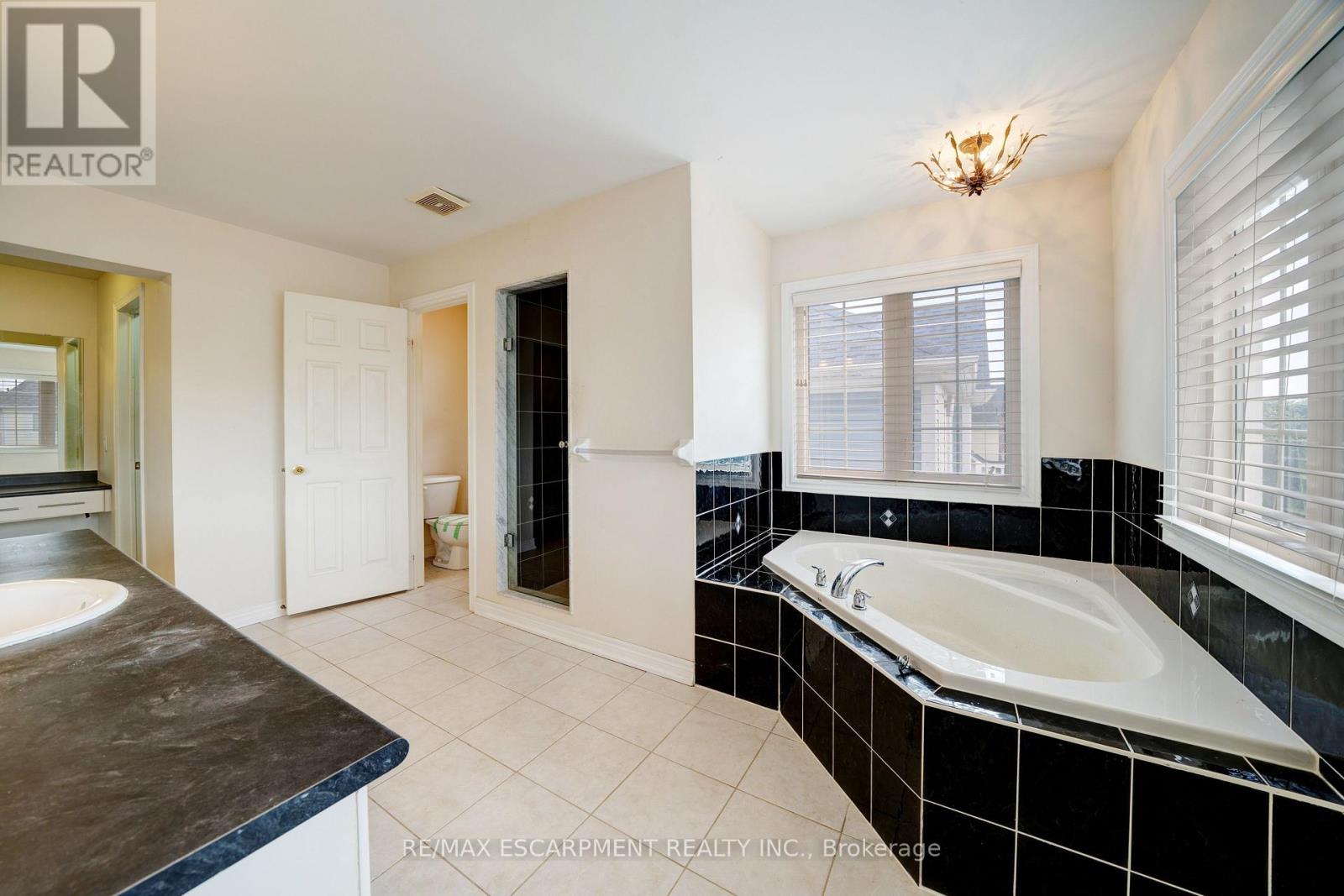 11 Belsey Lane, Clarington, Ontario  L1B 0B3 - Photo 34 - E12287012