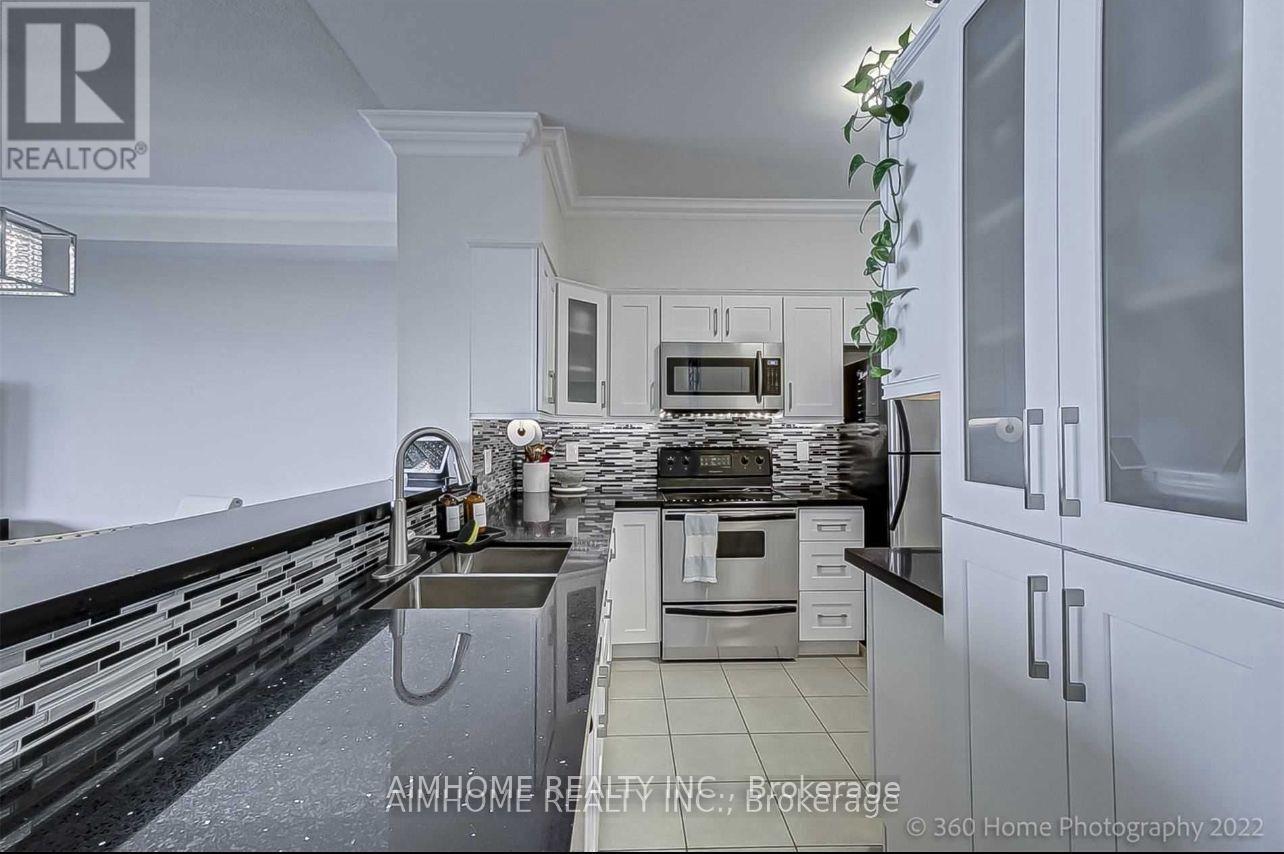 607 - 2119 Lakeshore Boulevard W, Toronto, Ontario  M8V 4E8 - Photo 3 - W12286989