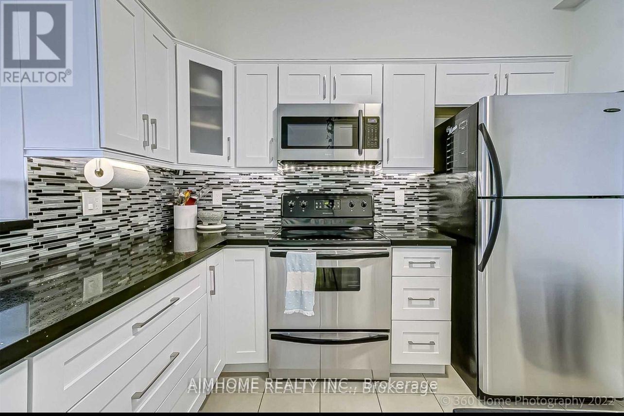 607 - 2119 Lakeshore Boulevard W, Toronto, Ontario  M8V 4E8 - Photo 6 - W12286989