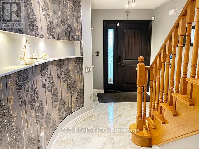 Property at 28 WAKELY BOULEVARD image 4