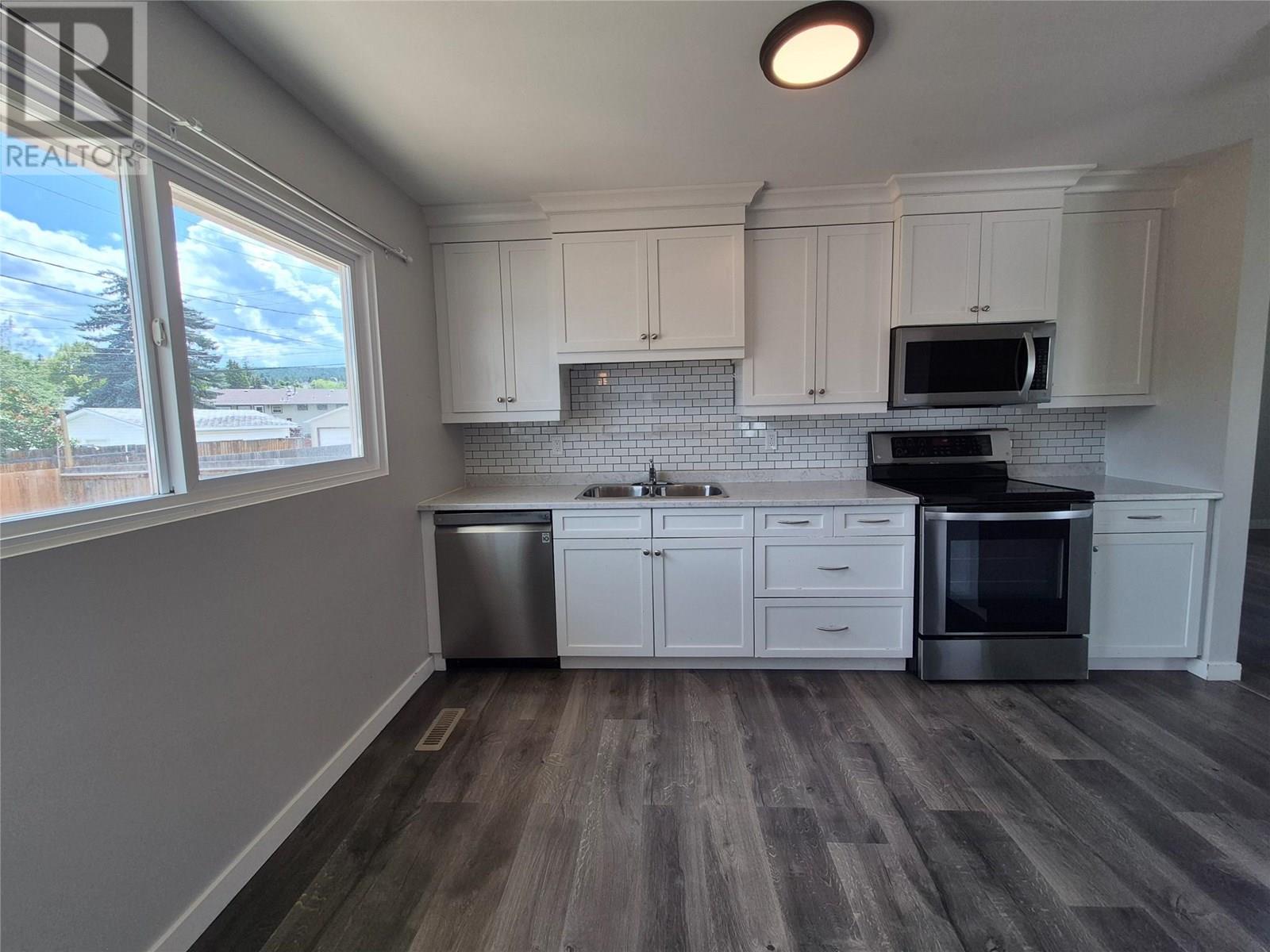 1100 2nd Avenue S, Cranbrook, British Columbia  V1C 2B3 - Photo 9 - 10355991