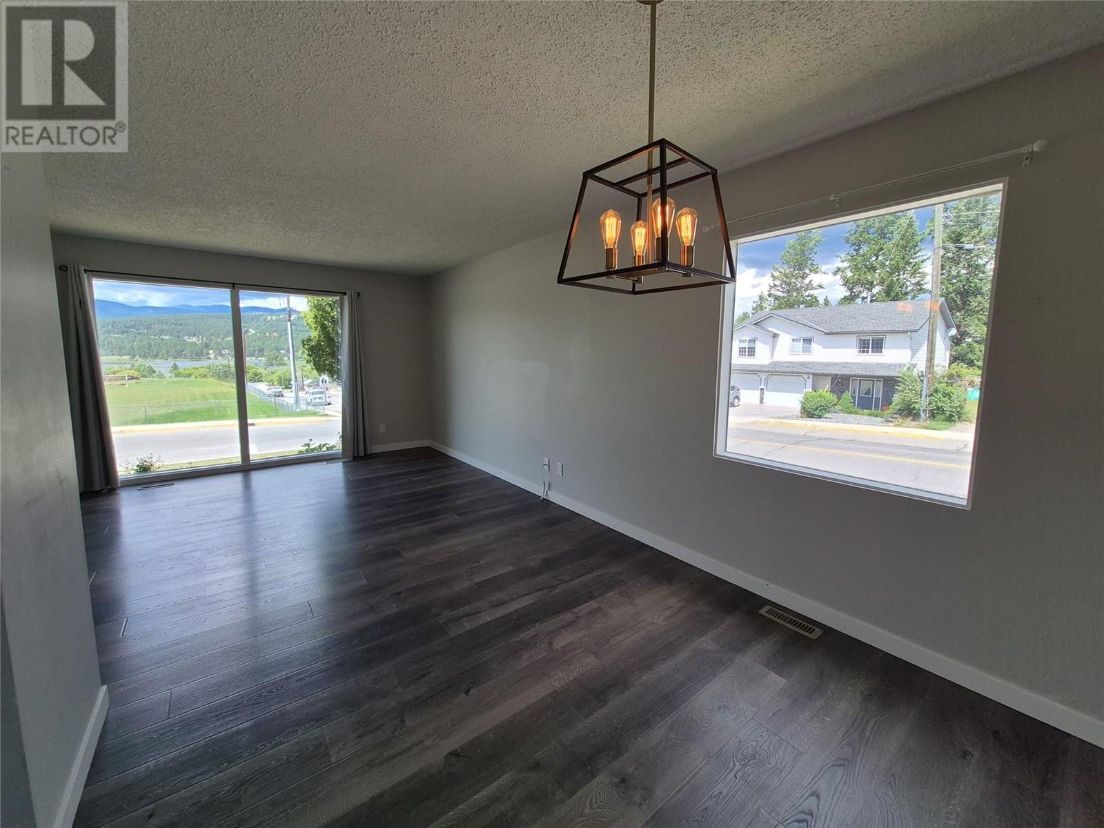 1100 2nd Avenue S, Cranbrook, British Columbia  V1C 2B3 - Photo 7 - 10355991