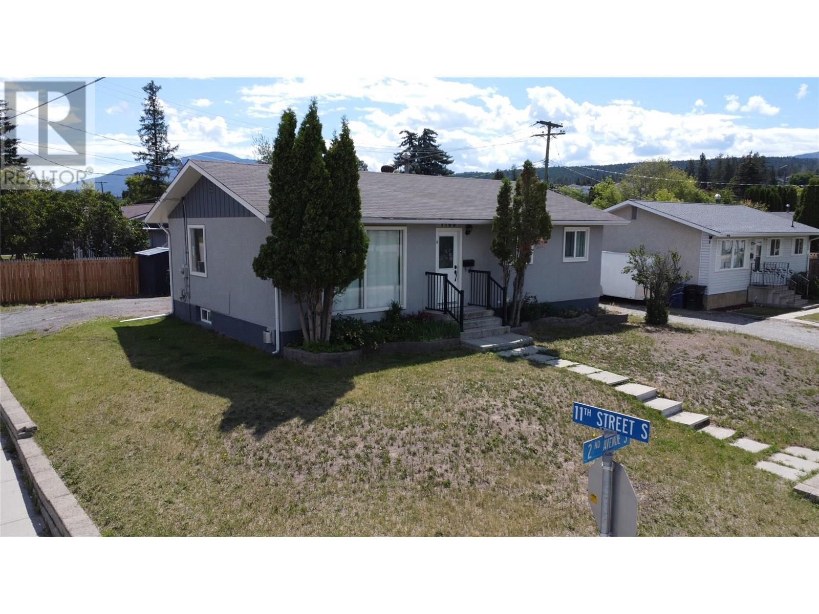 1100 2nd Avenue S, Cranbrook, British Columbia  V1C 2B3 - Photo 1 - 10355991