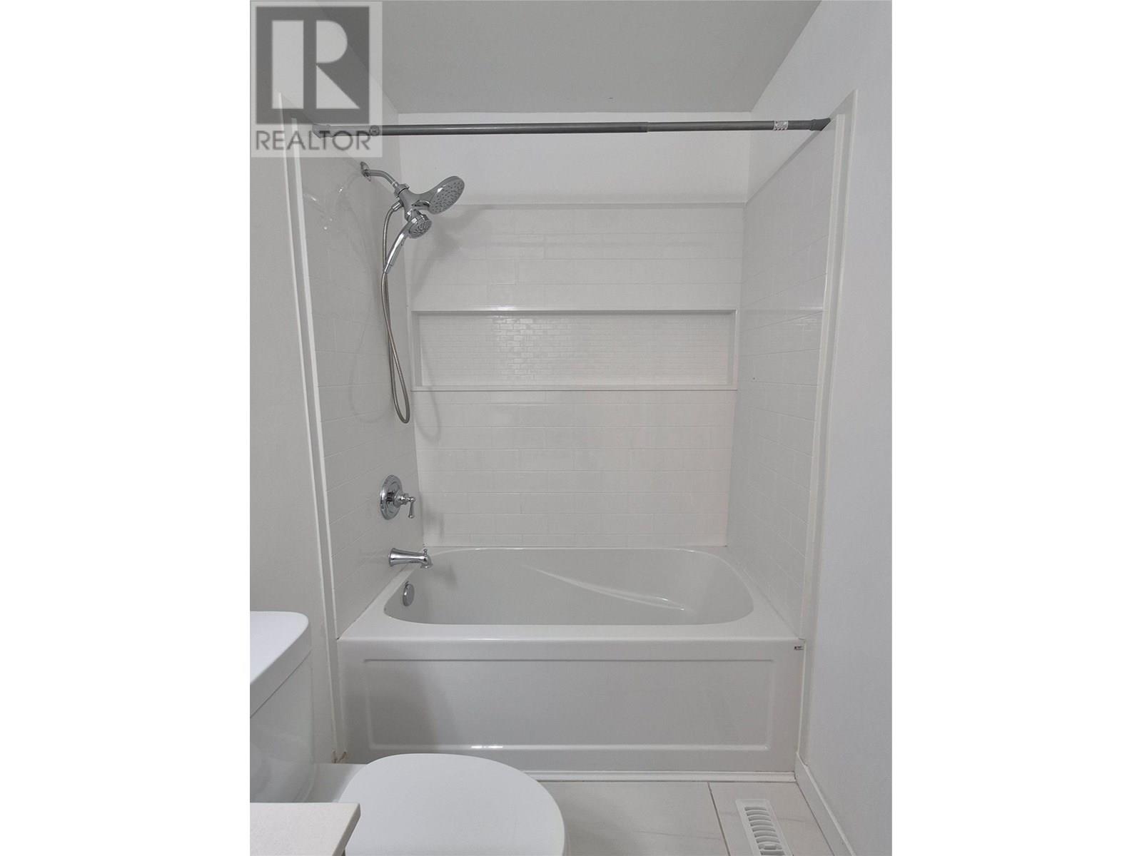 1100 2nd Avenue S, Cranbrook, British Columbia  V1C 2B3 - Photo 16 - 10355991