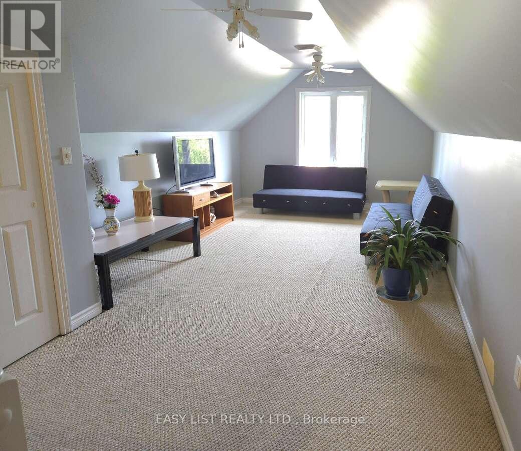 4335 Bluepoint Drive, Plympton-Wyoming, Ontario  N0N 1J6 - Photo 27 - X12286959