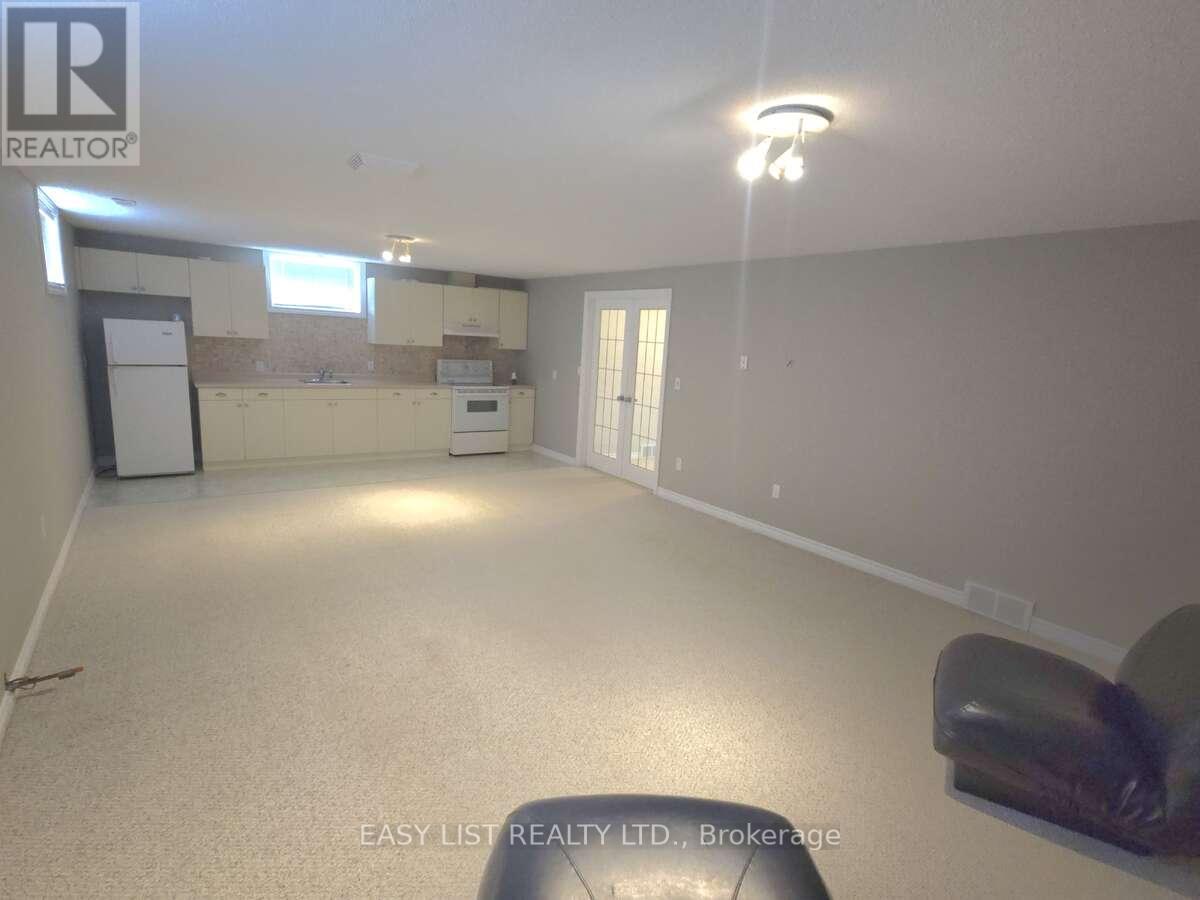 4335 Bluepoint Drive, Plympton-Wyoming, Ontario  N0N 1J6 - Photo 31 - X12286959