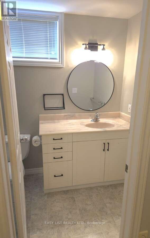 4335 Bluepoint Drive, Plympton-Wyoming, Ontario  N0N 1J6 - Photo 35 - X12286959