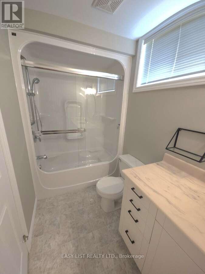 4335 Bluepoint Drive, Plympton-Wyoming, Ontario  N0N 1J6 - Photo 36 - X12286959