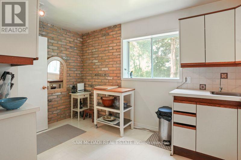487 4th Concession W, Hamilton, Ontario  L8B 1J4 - Photo 11 - X12287001