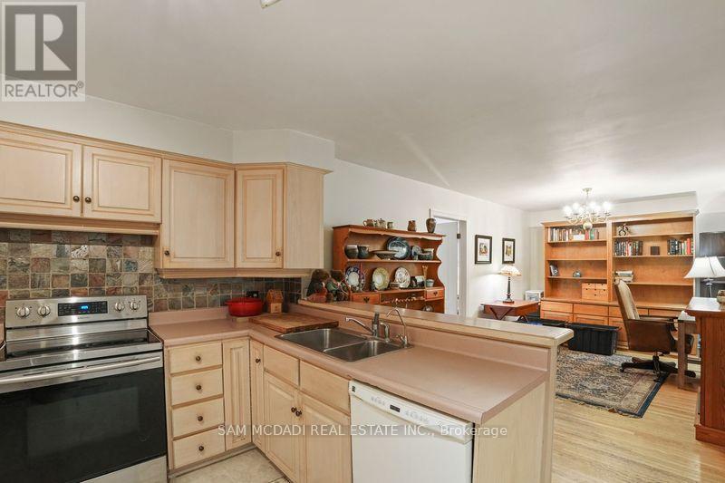 487 4th Concession W, Hamilton, Ontario  L8B 1J4 - Photo 8 - X12287001