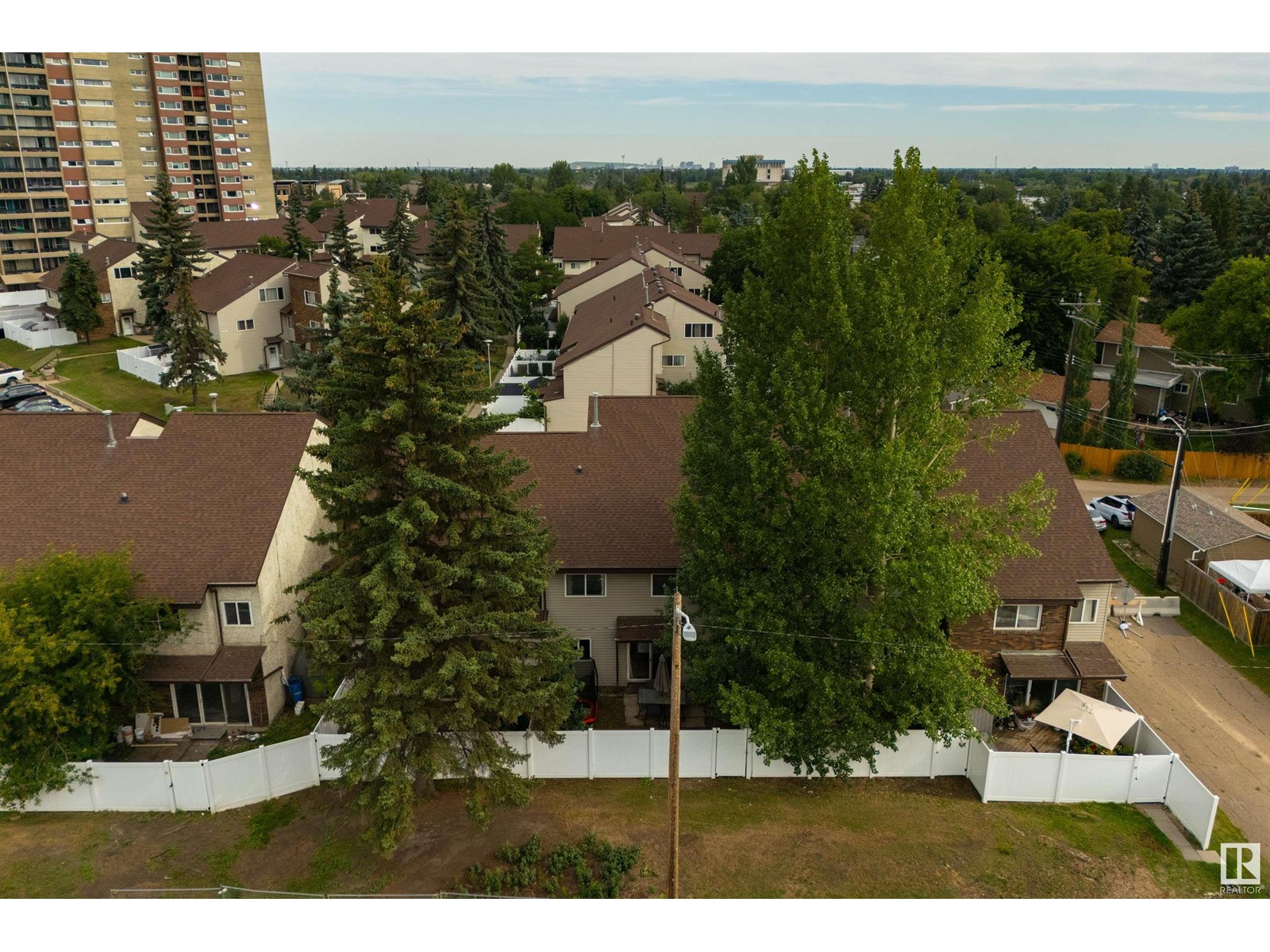 2b Meadowlark Vg Nw, Edmonton, Alberta  T5R 5X3 - Photo 45 - E4447891