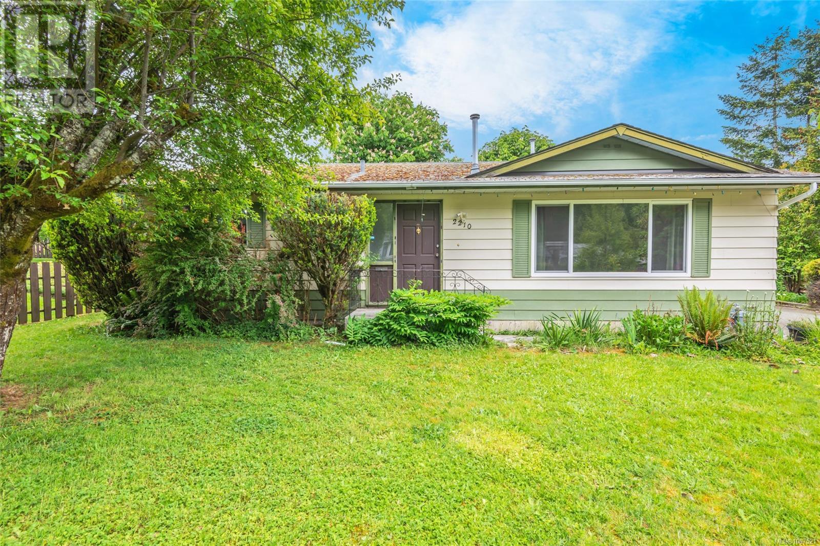 Property at 2210 Hamilton Dr image 1