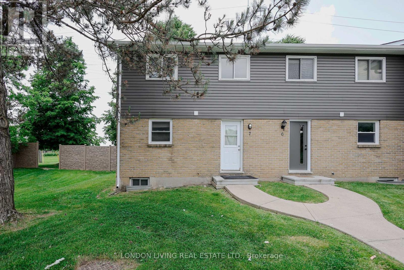Property at 7 - 470 SECOND STREET image 1