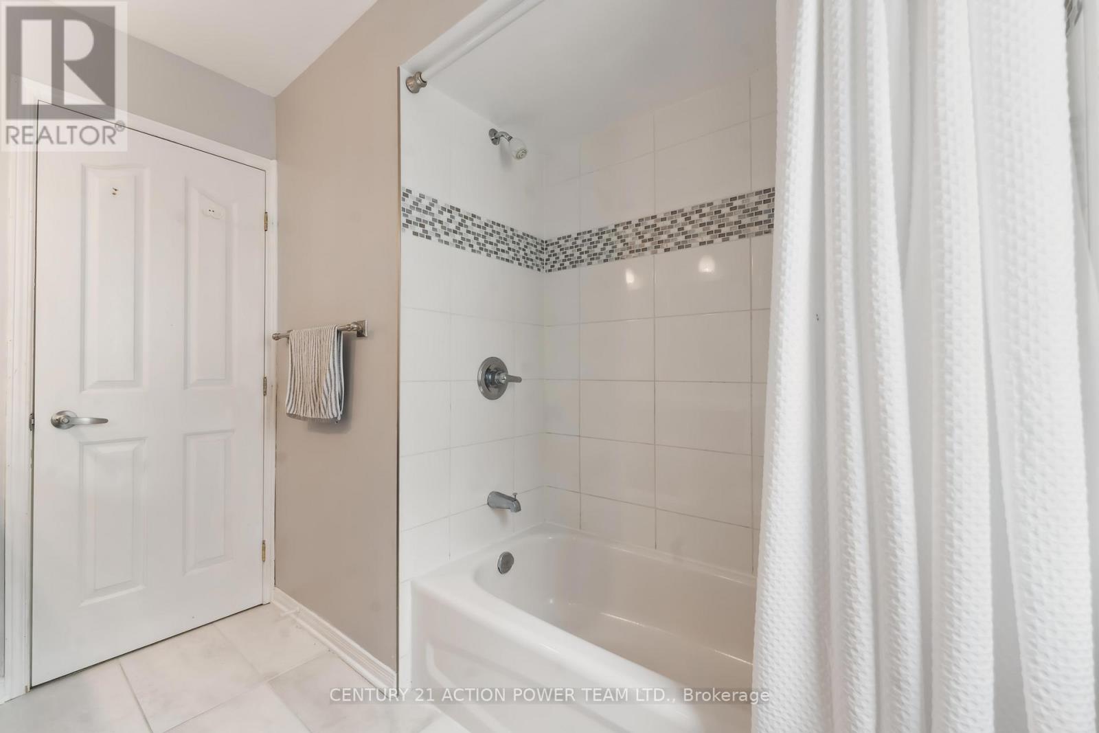 2101 Hallendale Street, Ottawa, Ontario  K4A 4S1 - Photo 26 - X12287048