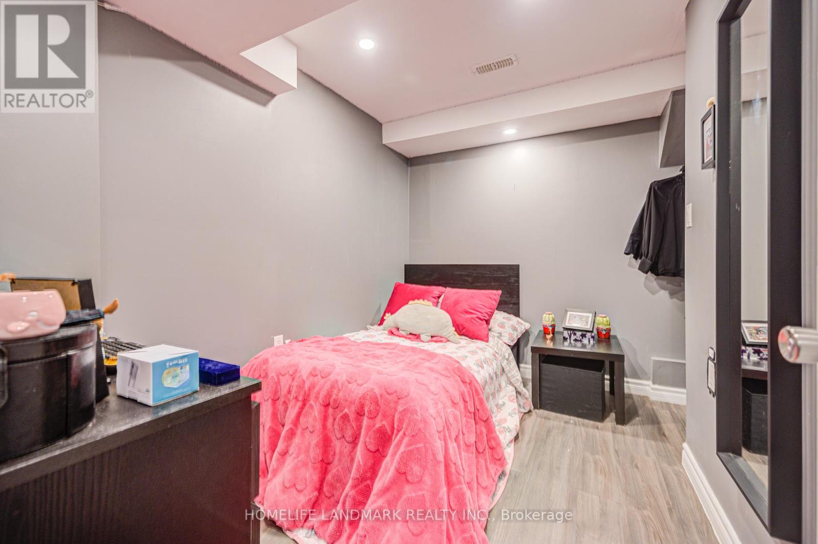 24 Willow Trail Road, Markham, Ontario  L6E 1V2 - Photo 31 - N12284646