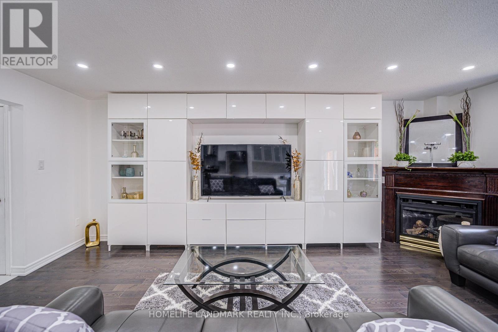 24 Willow Trail Road, Markham, Ontario  L6E 1V2 - Photo 9 - N12284646