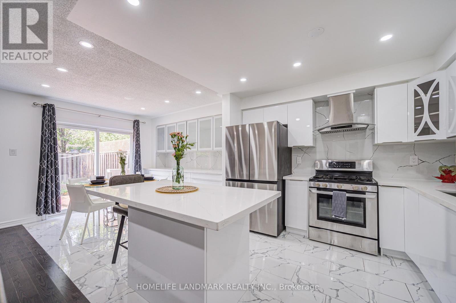 24 Willow Trail Road, Markham, Ontario  L6E 1V2 - Photo 10 - N12284646