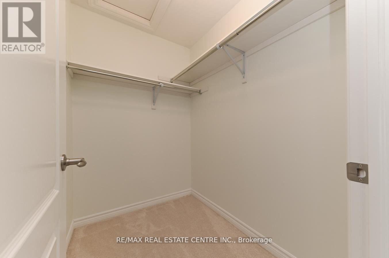 137 Borers Creek Circle, Hamilton, Ontario  L8B 1W3 - Photo 24 - X12287093