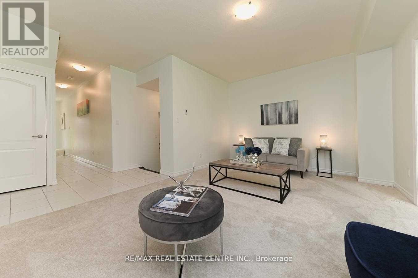 Property at 137 BORERS CREEK CIRCLE image 4